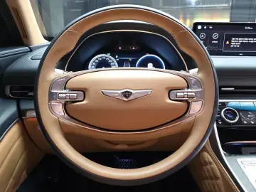 2023 Genesis GV80 с пробегом 32 186 км