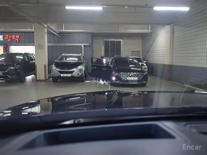 2023 Genesis GV80 с пробегом 67 622 км