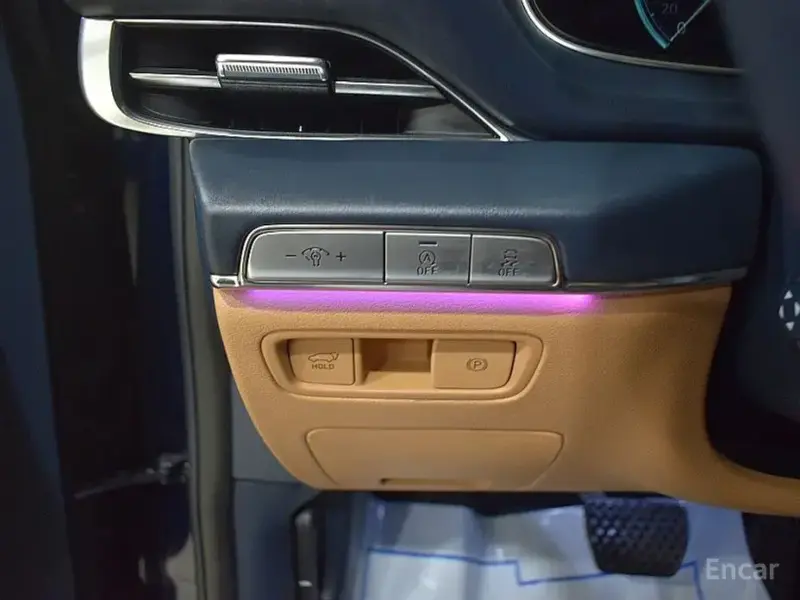 2023 Genesis GV80 с пробегом 67 622 км