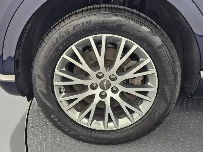 2023 Genesis GV80 с пробегом 40 084 км