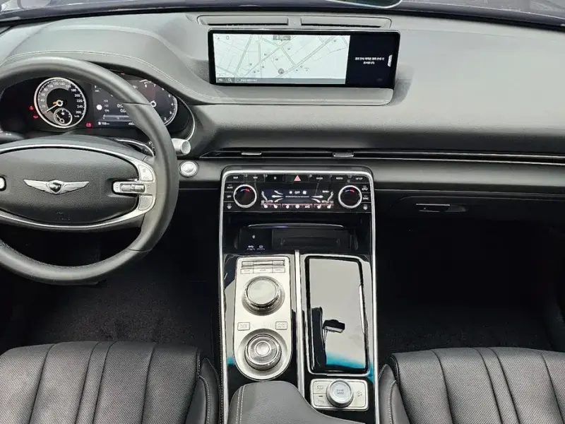 2023 Genesis GV80 с пробегом 40 084 км