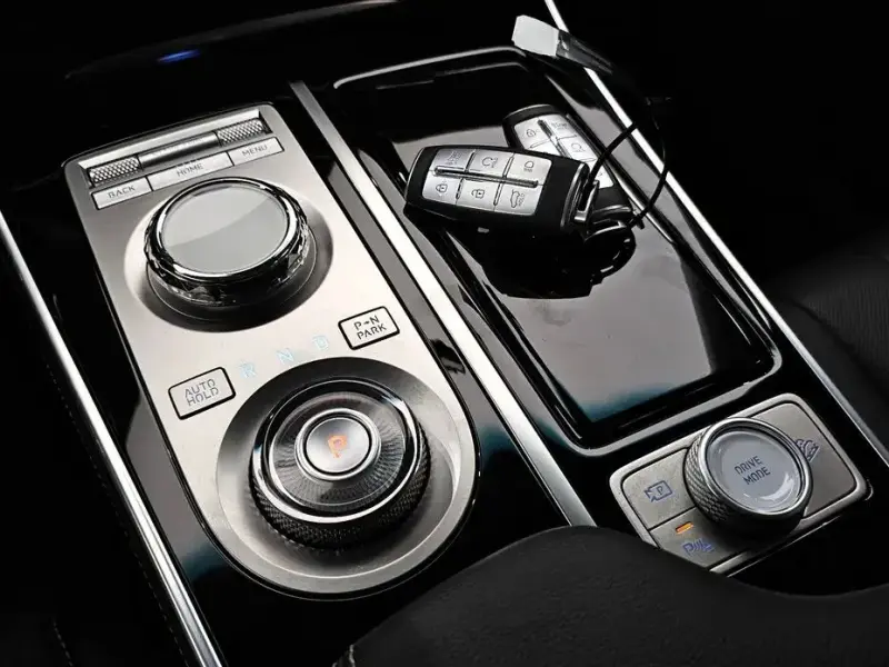 2023 Genesis GV80 с пробегом 40 084 км