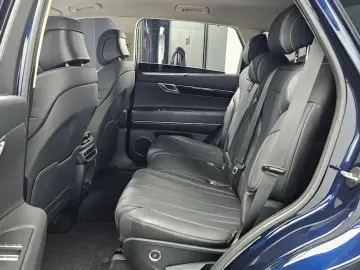 2023 Genesis GV80 с пробегом 40 084 км