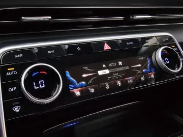 2023 Genesis GV80 с пробегом 40 084 км