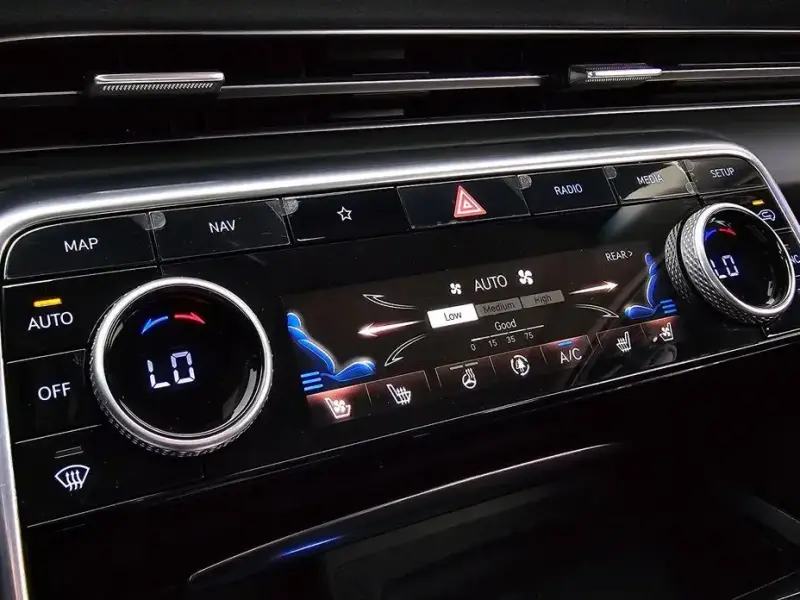2023 Genesis GV80 с пробегом 40 084 км
