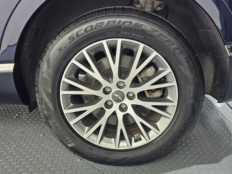 2023 Genesis GV80 с пробегом 40 084 км