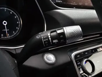 2023 Genesis GV80 с пробегом 40 084 км