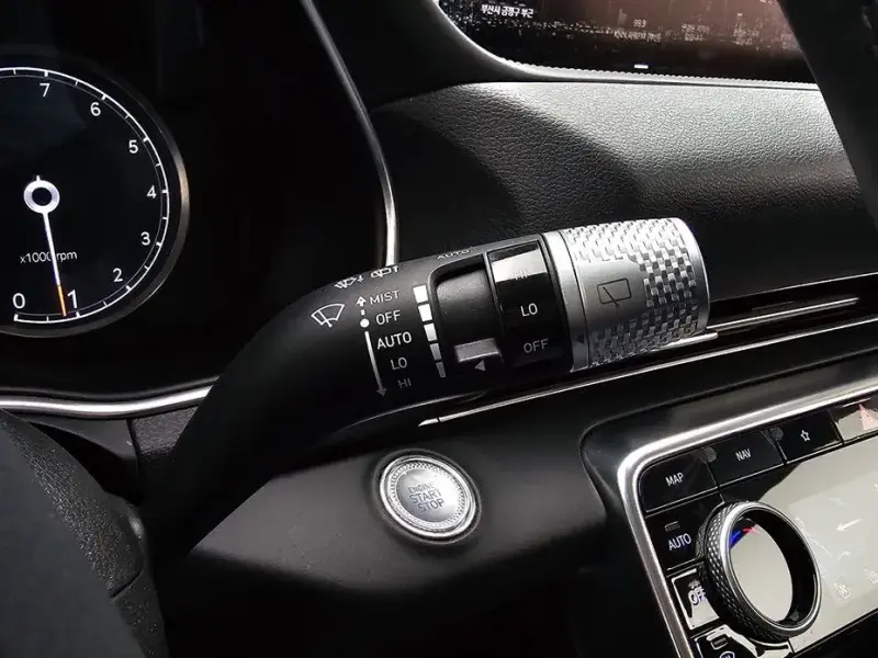 2023 Genesis GV80 с пробегом 40 084 км