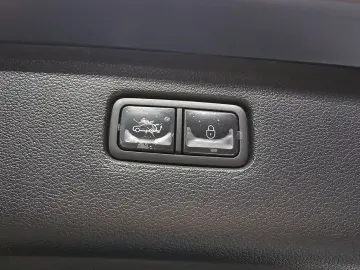 2023 Genesis GV80 с пробегом 40 084 км