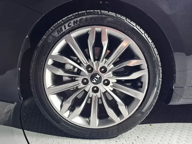 2019 Kia K7 с пробегом 83 282 км