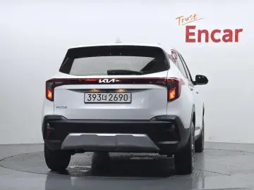 2025 Kia Seltos с пробегом 8 215 км
