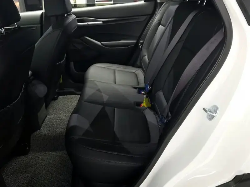 2025 Kia Seltos с пробегом 8 215 км