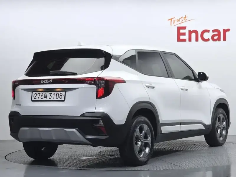2025 Kia Seltos с пробегом 14 690 км
