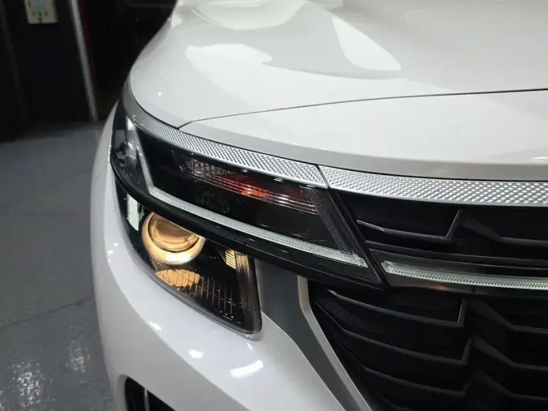 2025 Kia Seltos с пробегом 8 215 км