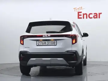 2025 Kia Seltos с пробегом 14 690 км