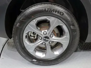 2025 Kia Seltos с пробегом 14 690 км