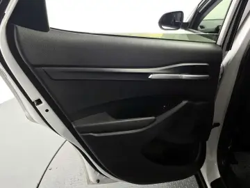 2025 Kia Seltos с пробегом 8 215 км