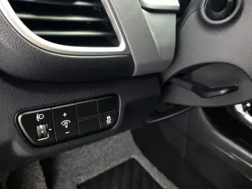 2025 Kia Seltos с пробегом 8 215 км