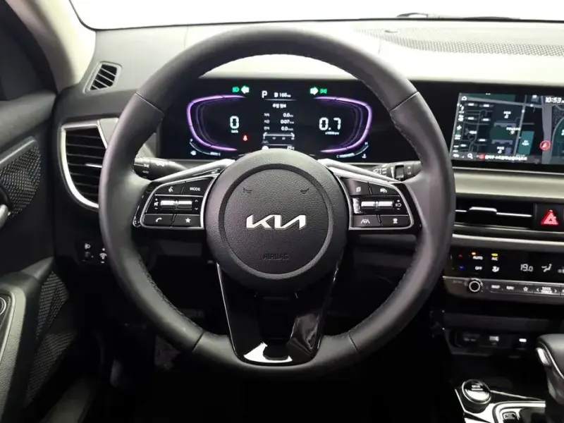 2025 Kia Seltos с пробегом 14 690 км