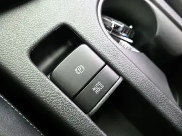 2025 Kia Seltos с пробегом 14 690 км