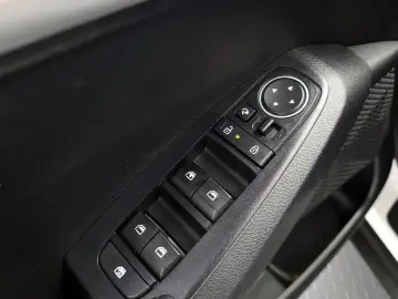2025 Kia Seltos с пробегом 14 690 км
