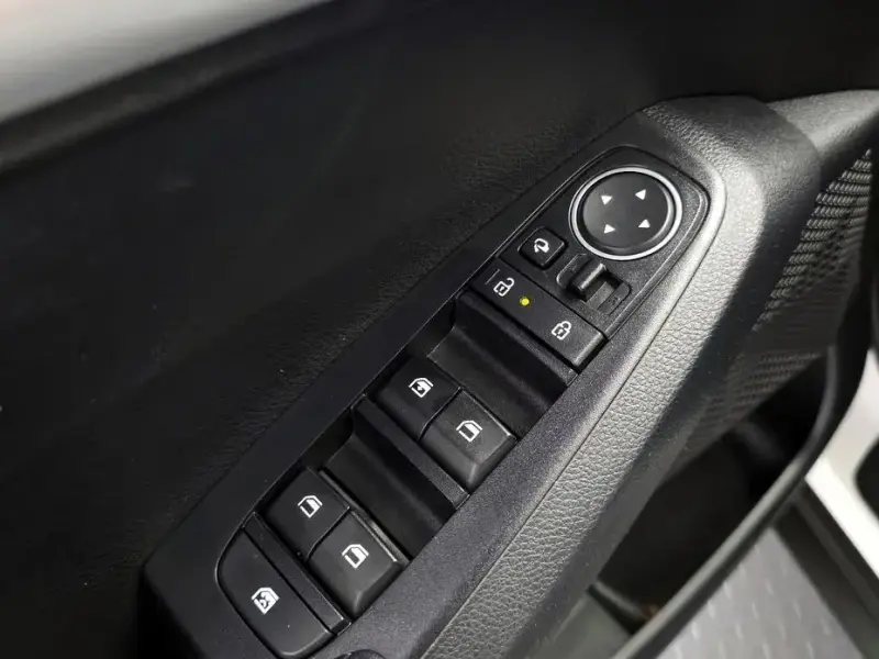 2025 Kia Seltos с пробегом 14 690 км