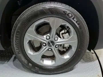 2025 Kia Seltos с пробегом 14 690 км