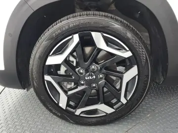 2023 Kia Seltos с пробегом 12 169 км