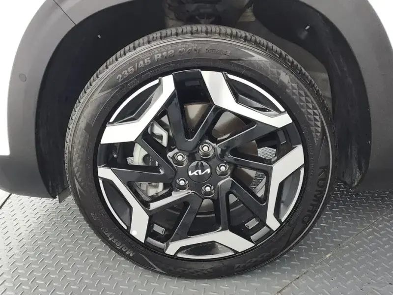 2023 Kia Seltos с пробегом 12 169 км