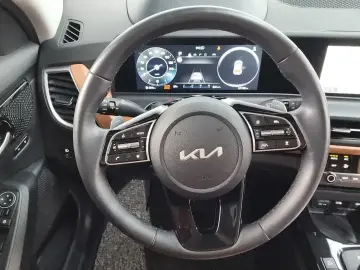 2023 Kia Seltos с пробегом 12 169 км
