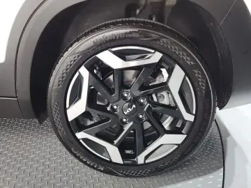 2023 Kia Seltos с пробегом 12 169 км