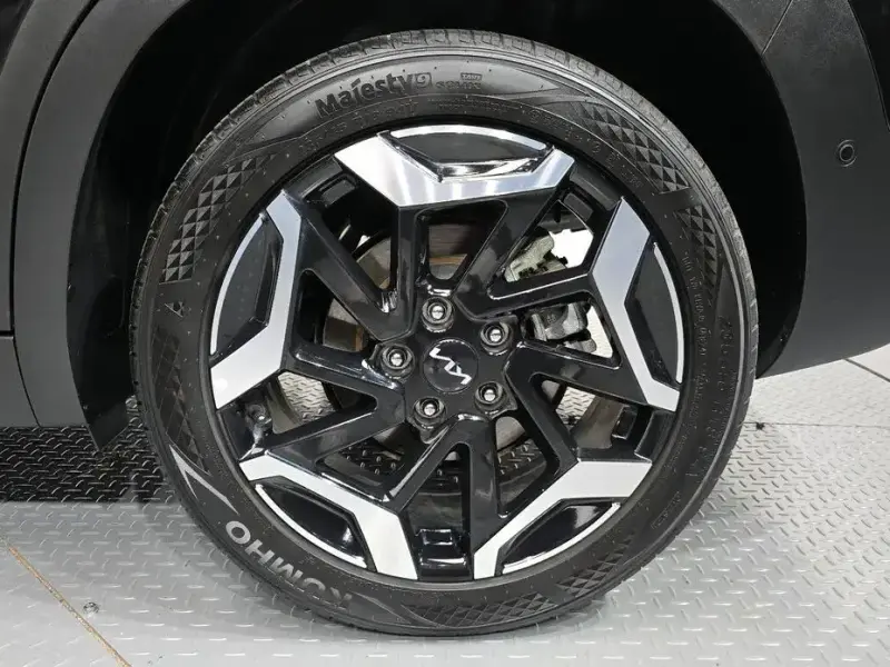 2025 Kia Seltos с пробегом 13 727 км