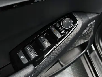2025 Kia Seltos с пробегом 13 727 км