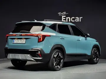 2023 Kia Seltos с пробегом 23 861 км