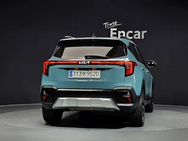 2023 Kia Seltos с пробегом 23 861 км