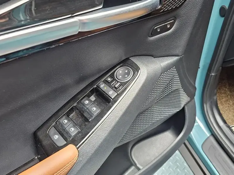 2023 Kia Seltos с пробегом 23 861 км