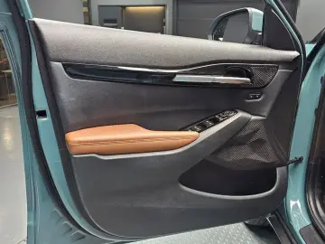 2023 Kia Seltos с пробегом 23 861 км