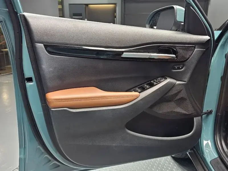2023 Kia Seltos с пробегом 23 861 км