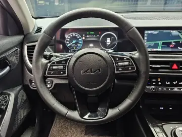 2023 Kia Seltos с пробегом 46 499 км