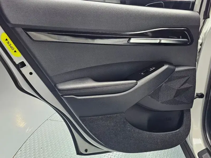 2023 Kia Seltos с пробегом 46 499 км