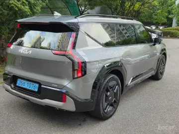 2024 Kia EV9 с пробегом 33 000 км