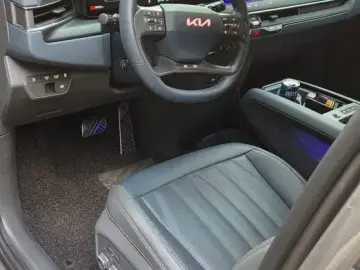 2024 Kia EV9 с пробегом 33 000 км