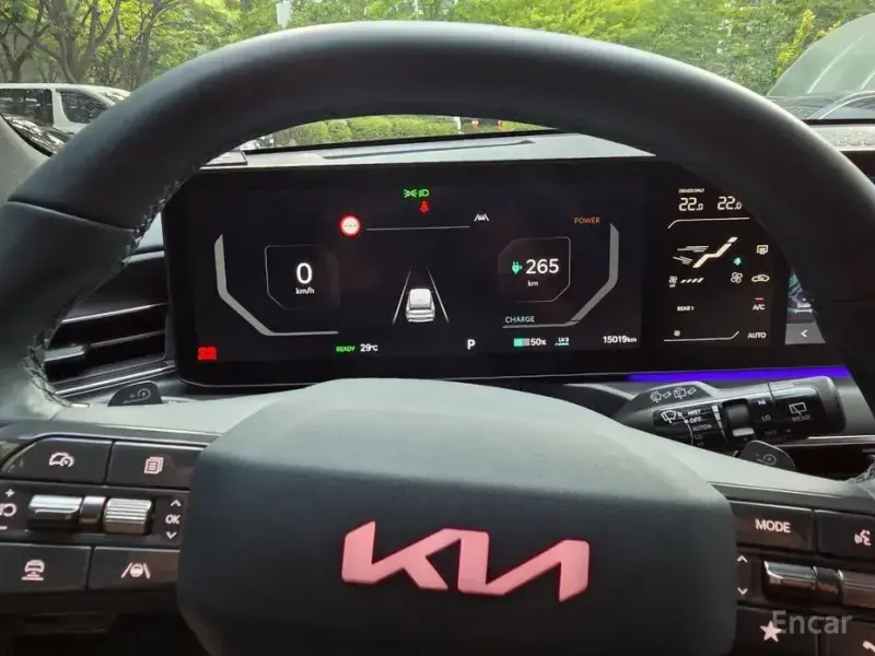 2024 Kia EV9 с пробегом 33 000 км