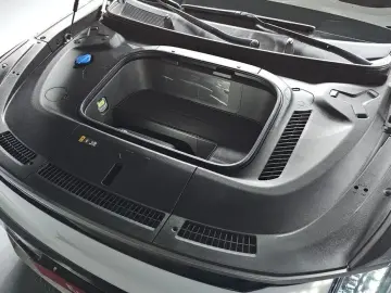 2024 Kia EV9 с пробегом 38 372 км