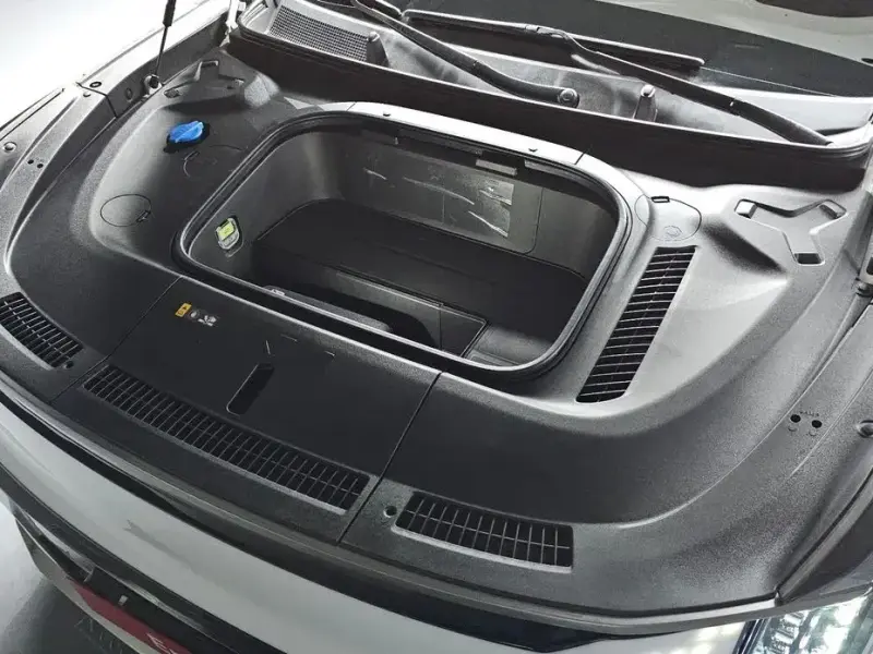 2024 Kia EV9 с пробегом 38 372 км