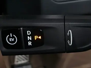 2024 Kia EV9 с пробегом 38 372 км
