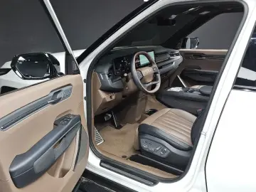 2024 Kia EV9 с пробегом 38 372 км