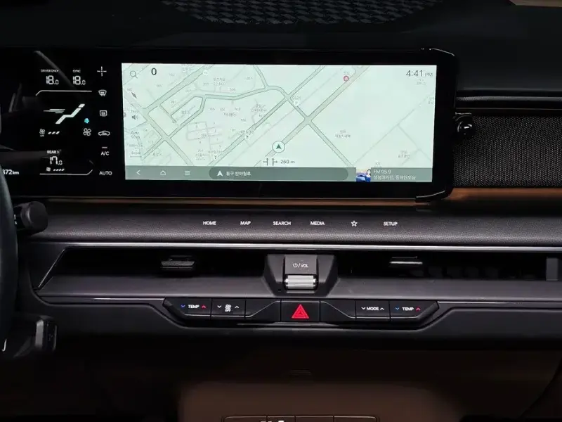 2024 Kia EV9 с пробегом 38 372 км