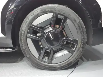 2024 Kia EV9 с пробегом 38 372 км