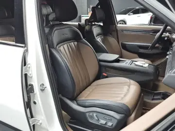 2024 Kia EV9 с пробегом 38 372 км